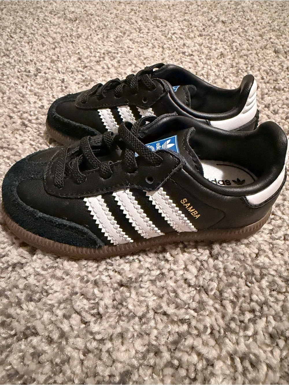 adidas classic sneakers